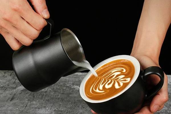 How to prepare an authentic Italian cappuccino
